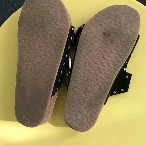 Promod black suede and silver studded sandals with adjustable straps - Picture 5 of 5